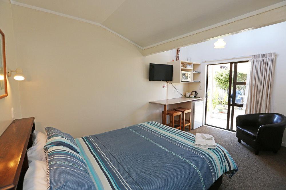 Barrington House Taupo Apartment Bagian luar foto
