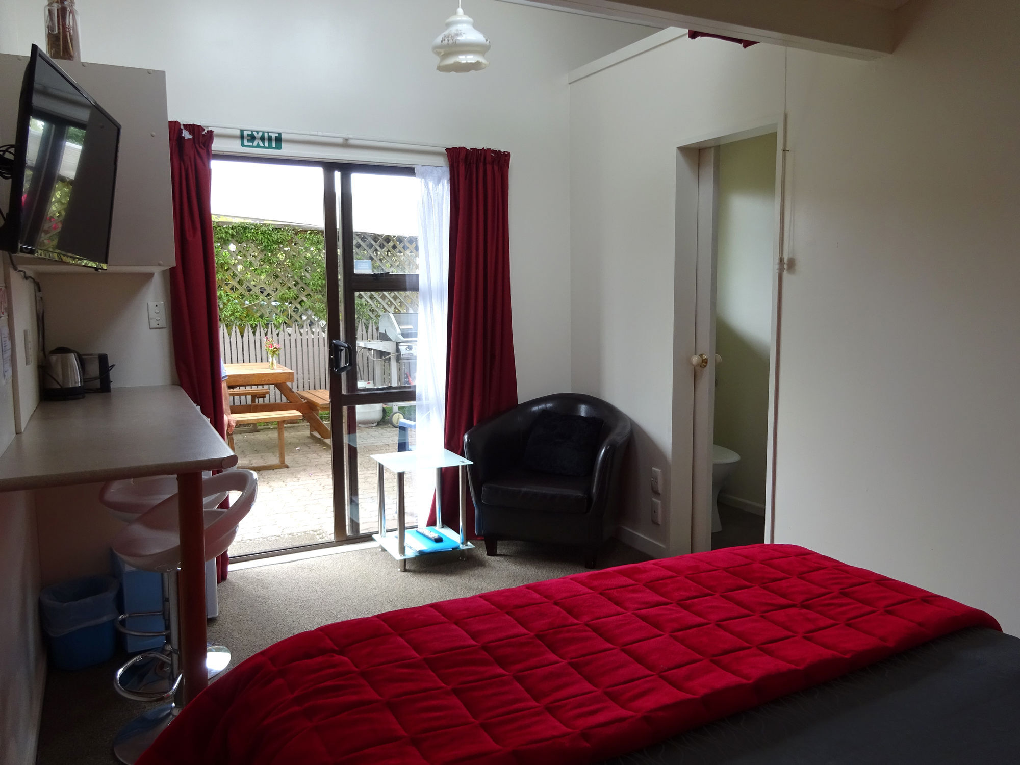 Barrington House Taupo Apartment Bagian luar foto