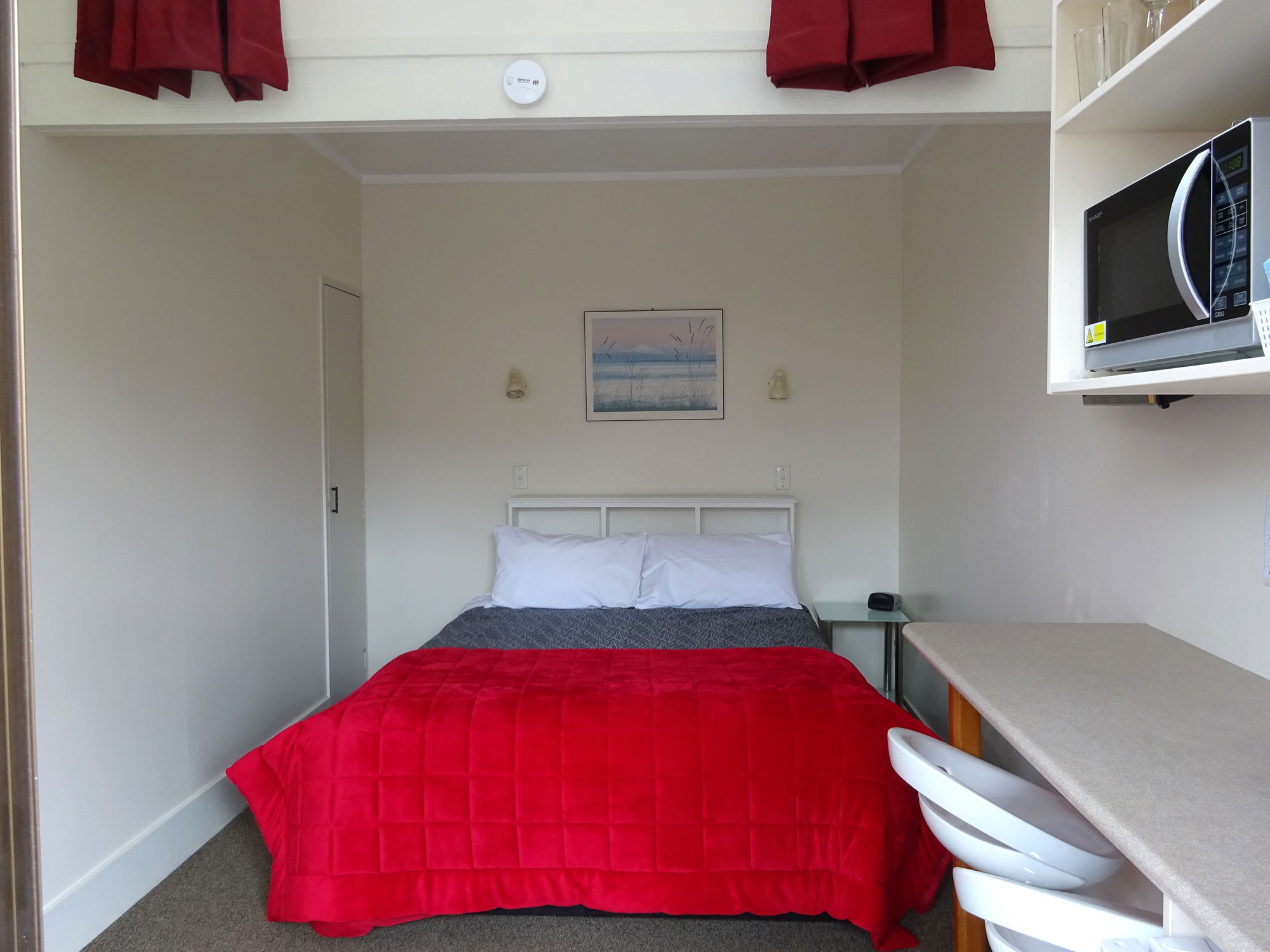 Barrington House Taupo Apartment Bagian luar foto