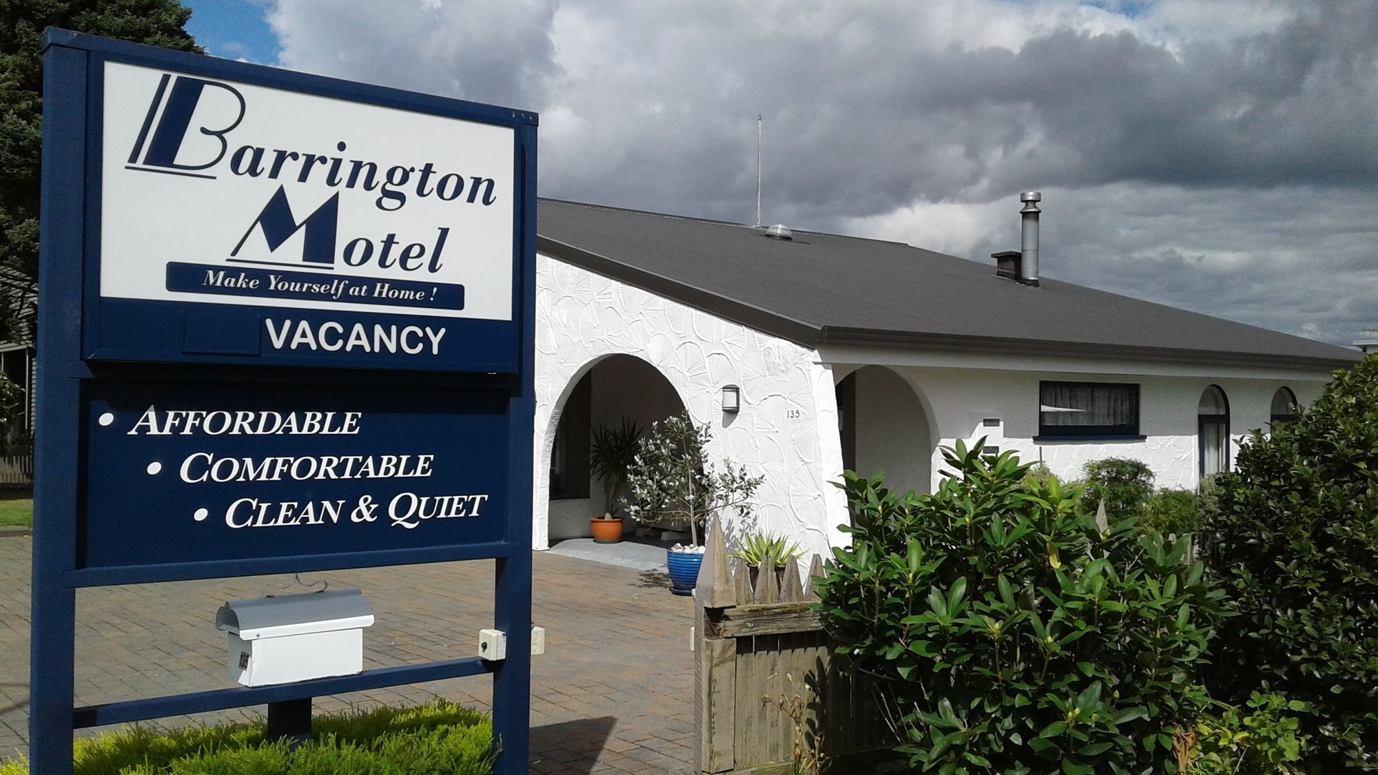 Barrington House Taupo Apartment Bagian luar foto