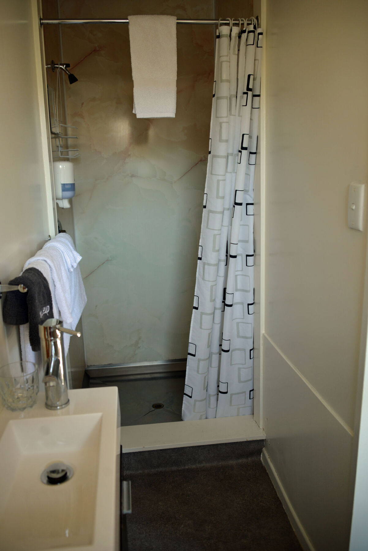Barrington House Taupo Apartment Bagian luar foto